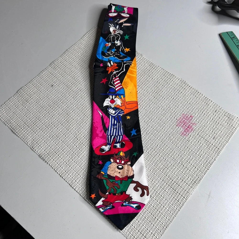 Vintage 1993 Looney Tunes Mania Tie Bugs Bunny Daffy Duck Taz Sylvester 90s